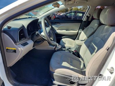 Zdjęcie 7 z 12 samochodu: 2017 HYUNDAI ELANTRA SE VIN:5NPD84LF5HH160469 - miniatura