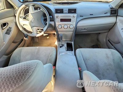 Zdjęcie 8 z 12 samochodu: 2011 TOYOTA CAMRY LE VIN:4T1BF3EK7BU612108 - miniatura