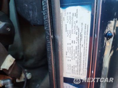 Zdjęcie 13 z 14 samochodu: 2004 INTERNATIONAL 9900 9900I VIN:2HSCHSBR84C018040 - miniatura