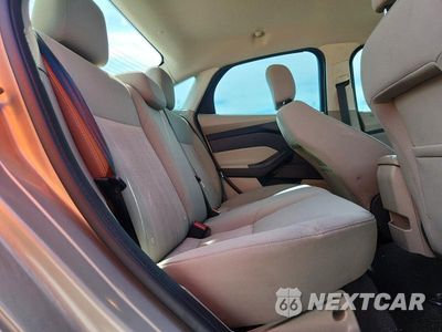 Zdjęcie 10 z 12 samochodu: 2015 FORD FOCUS SE VIN:1FADP3F21FL221465 - miniatura