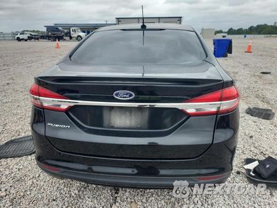 Zdjęcie 6 z 12 samochodu: 2017 FORD FUSION S VIN:3FA6P0G72HR232240 - miniatura