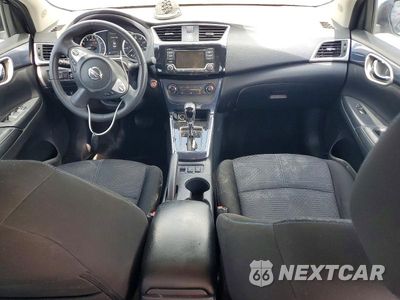 Zdjęcie 8 z 12 samochodu: 2017 NISSAN SENTRA SR VIN:3N1AB7AP6HY300004 - miniatura