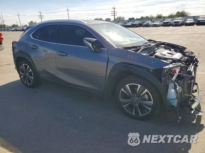 Czwarte zdjęcie samochodu z boku: 2021 LEXUS UX 250H VIN:JTHP9JBHXM2043363 - miniatura