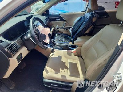 Zdjęcie 7 z 12 samochodu: 2017 HONDA ACCORD TOURING HYBRID VIN:JHMCR6F76HC028288 - miniatura