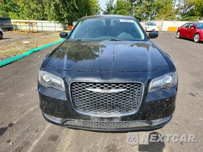 Piąte zdjęcie samochodu w środku: 2019 CHRYSLER 300 TOURING VIN:2C3CCAAG4KH590583 - miniatura