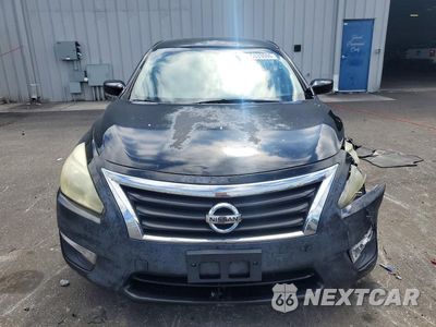 Piąte zdjęcie samochodu w środku: 2014 NISSAN ALTIMA 2.5 S VIN:1N4AL3AP4EC284723 - miniatura