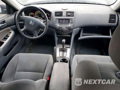 Zdjęcie 8 z 12 samochodu: 2007 HONDA ACCORD EX VIN:1HGCM56787A005116 - miniatura