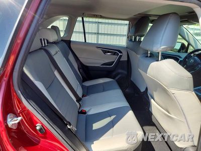 Zdjęcie 11 z 14 samochodu: 2024 TOYOTA RAV4 XLE PREMIUM VIN:JTMB6RFV3RD116930 - miniatura