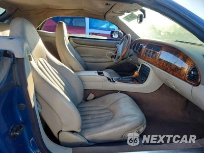 Zdjęcie 10 z 12 samochodu: 1997 JAGUAR XK8 VIN:SAJGX2749VC006353 - miniatura