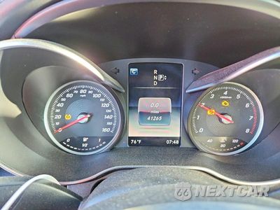 Zdjęcie 9 z 12 samochodu: 2015 MERCEDES-BENZ C 400 4MATIC VIN:55SWF6GB6FU026842 - miniatura