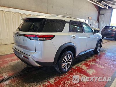 Trzecie zdjęcie samochodu z tyłu: 2025 NISSAN PATHFINDER SL VIN:5N1DR3CAXSC255474 - miniatura