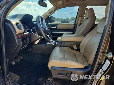 Zdjęcie 7 z 12 samochodu: 2014 TOYOTA TUNDRA CREWMAX LIMITED VIN:5TFHW5F11EX377594 - miniatura