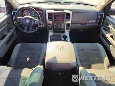 Zdjęcie 8 z 13 samochodu: 2019 RAM 1500 CLASSIC SLT VIN:1C6RR6LTXKS521571 - miniatura