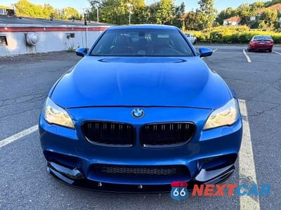 Piąte zdjęcie samochodu w środku: 2013 BMW M5 VIN:WBSFV9C50DD096758 - miniatura