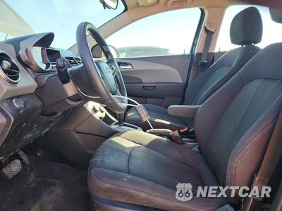 Zdjęcie 7 z 12 samochodu: 2014 CHEVROLET SONIC VIN:1G1JC5SG0E4147690 - miniatura