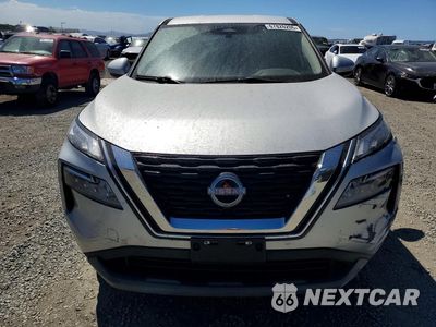 Piąte zdjęcie samochodu w środku: 2023 NISSAN ROGUE SV VIN:JN8BT3BA8PW415117 - miniatura