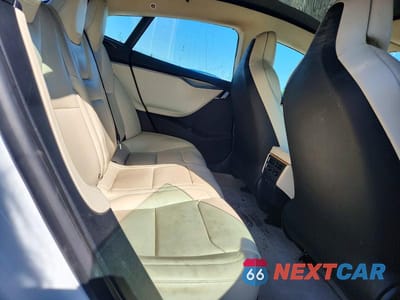 Zdjęcie 10 z 13 samochodu: 2019 TESLA MODEL S VIN:5YJSA1E23KF304109 - miniatura