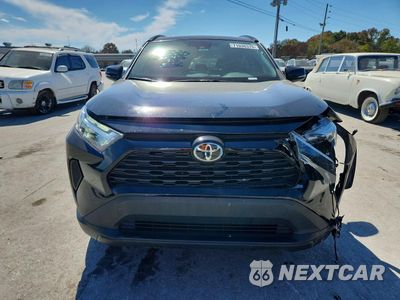 Piąte zdjęcie samochodu w środku: 2023 TOYOTA RAV4 XLE VIN:2T3P1RFV8PW402048 - miniatura