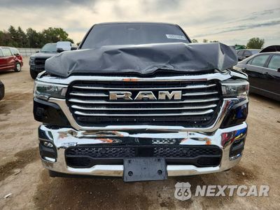 Piąte zdjęcie samochodu w środku: 2025 RAM 1500 LARAMIE VIN:1C6SRFJP0SN553984 - miniatura