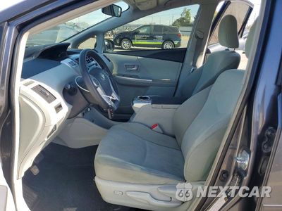 Zdjęcie 7 z 12 samochodu: 2014 TOYOTA PRIUS V THREE VIN:JTDZN3EU3E3291606 - miniatura