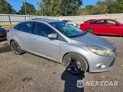 Czwarte zdjęcie samochodu z boku: 2013 FORD FOCUS SE VIN:1FADP3F22DL320311 - miniatura
