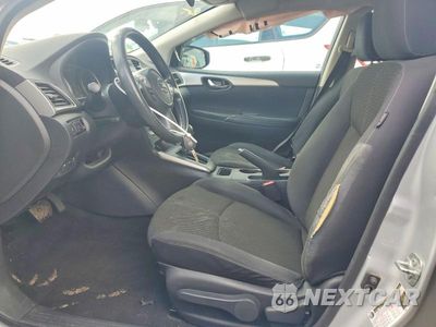 Zdjęcie 7 z 13 samochodu: 2018 NISSAN SENTRA S VIN:3N1AB7AP4JY215815 - miniatura
