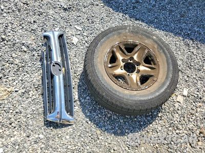 Zdjęcie 13 z 14 samochodu: 2001 TOYOTA 4RUNNER SR5 VIN:JT3GN86RX10185135 - miniatura