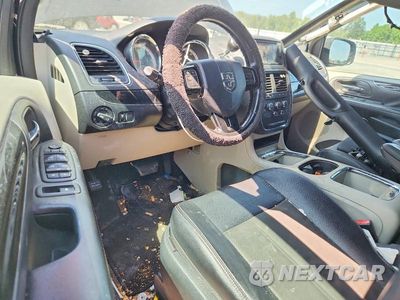 Zdjęcie 8 z 13 samochodu: 2019 DODGE GRAND CARAVAN SXT VIN:2C4RDGCG0KR771158 - miniatura