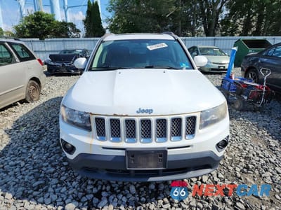 Piąte zdjęcie samochodu w środku: 2014 JEEP COMPASS LATITUDE VIN:1C4NJDEB7ED828910 - miniatura