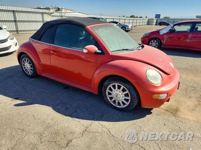 Czwarte zdjęcie samochodu z boku: 2004 VOLKSWAGEN NEW BEETLE GLS VIN:3VWCM31Y24M316555 - miniatura
