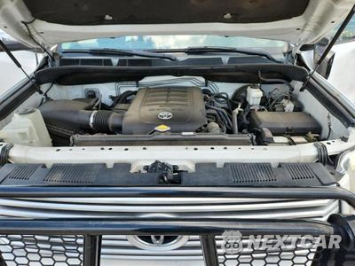 Zdjęcie 11 z 12 samochodu: 2016 TOYOTA TUNDRA PLATINUM VIN:5TFAW5F11GX546873 - miniatura