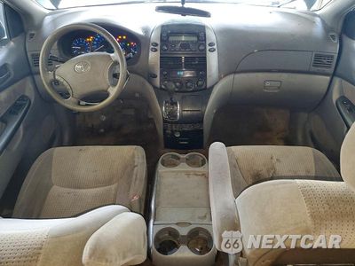 Zdjęcie 8 z 13 samochodu: 2006 TOYOTA SIENNA LE VIN:5TDBA23C96S073204 - miniatura