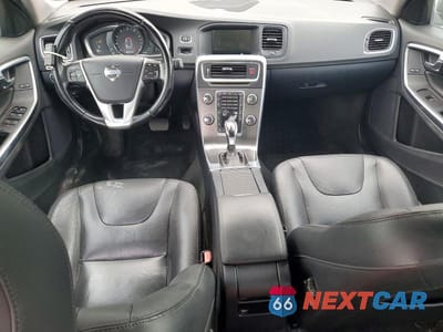 Zdjęcie 8 z 12 samochodu: 2015 VOLVO S60 PLATINUM VIN:YV1612TD2F2308375 - miniatura