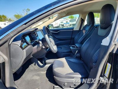 Zdjęcie 7 z 12 samochodu: 2015 TESLA MODEL S 70D VIN:5YJSA1S26FF084295 - miniatura
