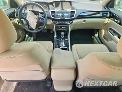 Zdjęcie 8 z 12 samochodu: 2017 HONDA ACCORD LX VIN:1HGCR2F39HA294912 - miniatura