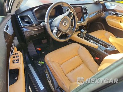 Zdjęcie 8 z 14 samochodu: 2016 VOLVO XC90 T6 VIN:YV4A22PK4G1052363 - miniatura