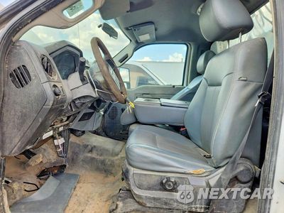 Zdjęcie 7 z 12 samochodu: 2015 FORD F450 SUPER DUTY VIN:1FDUF4GY0FEA16614 - miniatura