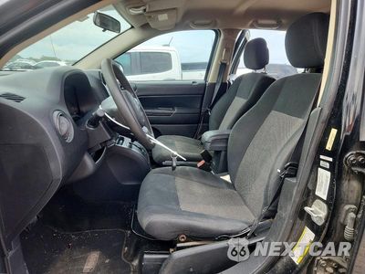 Zdjęcie 7 z 14 samochodu: 2012 JEEP COMPASS SPORT VIN:1C4NJCBAXCD724270 - miniatura