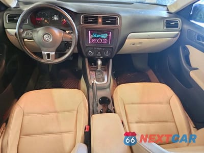 Zdjęcie 8 z 13 samochodu: 2011 VOLKSWAGEN JETTA TDI VIN:3VWLL7AJ0BM130619 - miniatura