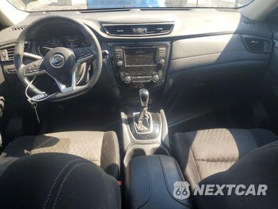 Zdjęcie 8 z 14 samochodu: 2018 NISSAN ROGUE SV VIN:JN8AT2MV3JW305721 - miniatura