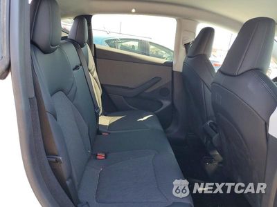 Zdjęcie 10 z 13 samochodu: 2026 TESLA MODEL Y VIN:7SAYGDED6TA598375 - miniatura
