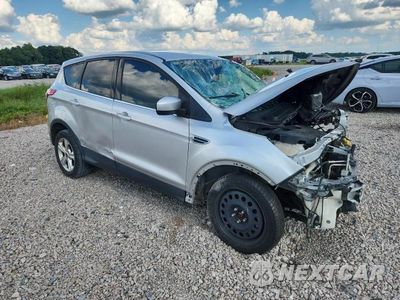 Czwarte zdjęcie samochodu z boku: 2015 FORD ESCAPE SE VIN:1FMCU0G95FUC45377 - miniatura