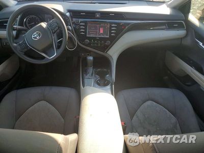 Zdjęcie 8 z 12 samochodu: 2020 TOYOTA CAMRY LE VIN:4T1C11AKXLU991054 - miniatura