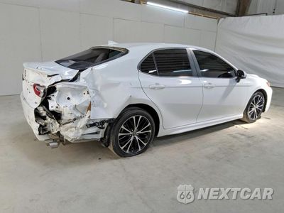 Trzecie zdjęcie samochodu z tyłu: 2020 TOYOTA CAMRY SE VIN:4T1G11AK2LU913045 - miniatura