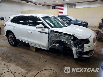 Czwarte zdjęcie samochodu z boku: 2020 LINCOLN NAUTILUS VIN:2LMPJ6J92LBL25859 - miniatura