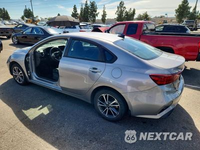 Drugie zdjęcie samochodu z przodu: 2023 KIA FORTE LXS VIN:3KPF24AD8PE536970 - miniatura