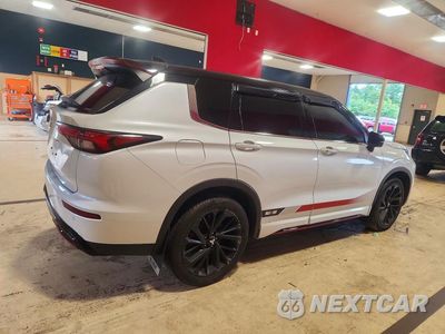 Trzecie zdjęcie samochodu z tyłu: 2023 MITSUBISHI OUTLANDER SE VIN:JA4J4UA84PZ048766 - miniatura