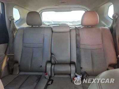 Zdjęcie 10 z 13 samochodu: 2017 NISSAN ROGUE S VIN:5N1AT2MT5HC756702 - miniatura