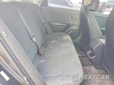 Zdjęcie 10 z 12 samochodu: 2025 KIA K4 LXS VIN:3KPFT4DEXSE138301 - miniatura