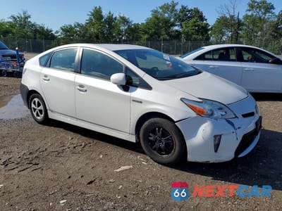 Czwarte zdjęcie samochodu z boku: 2013 TOYOTA PRIUS TWO VIN:JTDKN3DU2D5651065 - miniatura